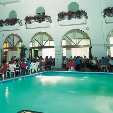 Marina Hotel